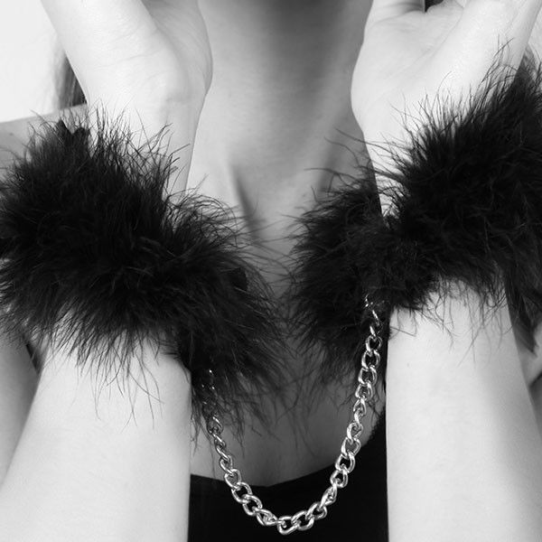 BIJOUX - ZA ZA ZU FEATHER HANDCUFFS - Imagen 2
